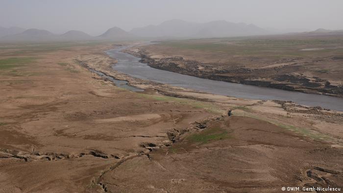 A view of the landscape where the reservoir for the Grand Ethiopian Dam will be built (DW/M. Gerth-Niculescu)