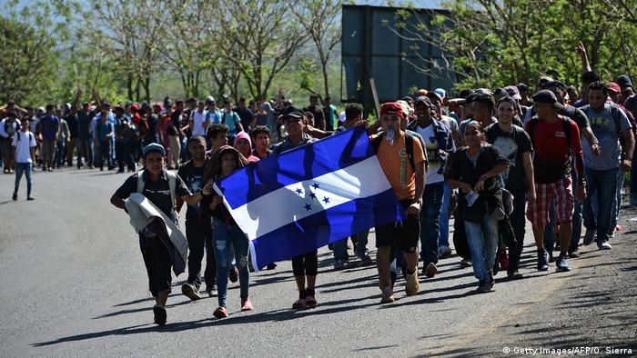 Resultado de imagen para Caravana de migrantes hondureños en Guatemala