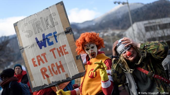 Climate protest march to Davos begins ( (Getty Images/F. Coffrini)