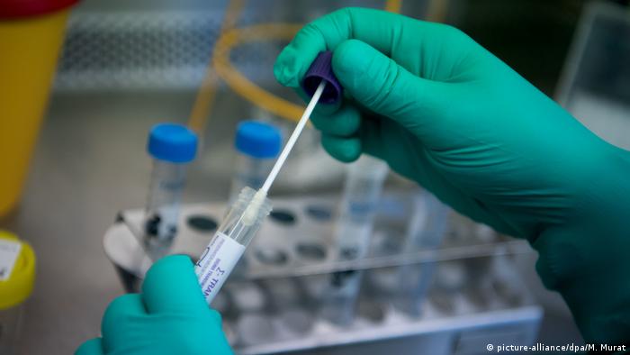 Em torno de 110 pessoas que tiveram contato com os infectados pelo coronavírus na Baviera passam por exames