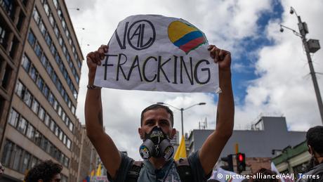 Kolumbien Proteste gegen Fracking (picture-alliance/AA/J. Torres)