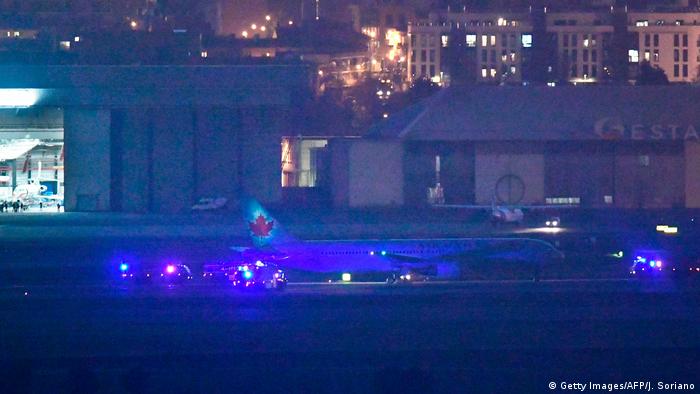 Літак авіакомпанії Air Canada здійснив аварійну посадку в аеропорту Мадрида