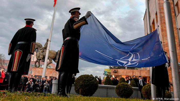 Nordmazedonien Skopje Parlament ratifiziert NATO Beitritts Protokoll (AFP/R. Atanasovski)