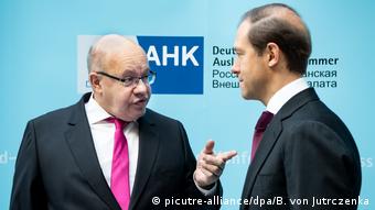 Ο Αλτμάιερ με τον υπουργό Εμπορίου και Βιομηχανίας Ντένις Μαντούροφ στο Βερολίνο