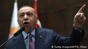 Türkei Präsident Erdogan im Parlament (Getty Images/AFP/A. Altan)