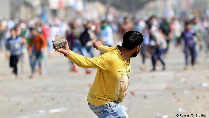 Indien Neu Delhi | Unruhen durch Proteste für und gegen neues Gesetz zur Staatsbürgerschaft (Reuters/D. Siddiqui)