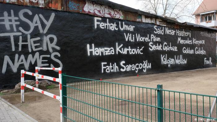 Deutschland Hanau | Rechtsextremistischer Anschlag | Mauer mit den Namen der Anschlagsopfer 