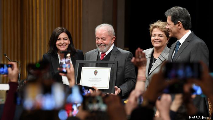 Lula, acompanhado de Dilma e Haddad, recebe título de cidadão de Paris da prefeita Anne Hidalgo