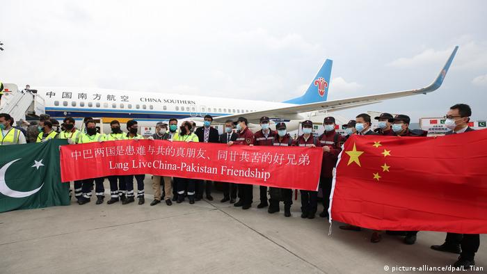 China Hilfe Pakistan (picture-alliance/dpa/L. Tian)