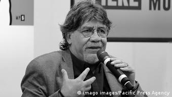 Der chilenische Schriftsteller Luis Sepúlveda ist an Corona gestorben (imago images/Pacific Press Agency)