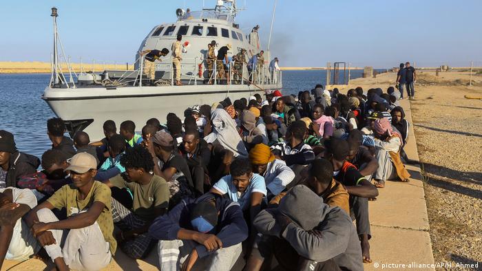 Бежанците от Либия се опитват да стигнат до Европа, а Русия иска да контролира този поток