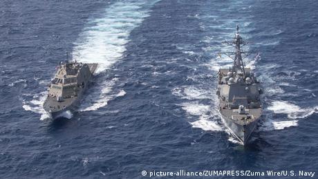 Los buques Detroit (LCS 7) y el Arleigh Burke conducen al destructor Gridley (DDG 101) en ejercicios tácticos bajo el Comando Sur, división de las Fuerzas Armadas de Estados Unidos el pasado 4 de enero de 2020. 