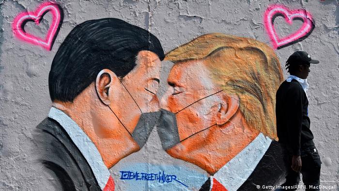 BdTD | Bild des Tages Deutsch | Graffiti in Berlin (Getty Images/AFP/J. MacDougall)