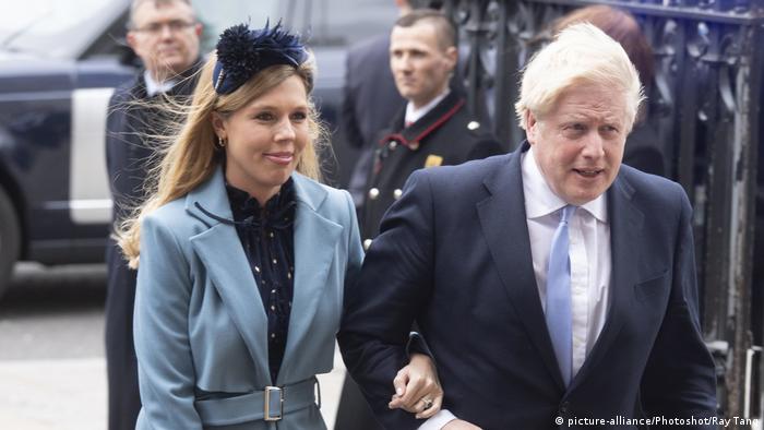 UK Boris Johnson und Carrie Symonds benennen Sohn nach Ärzten (picture-alliance/Photoshot/Ray Tang)