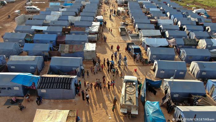 An aerial view of Akrabat camp shows several rows of make shift housing (UNICEF/UNI326167/Omar Albam)