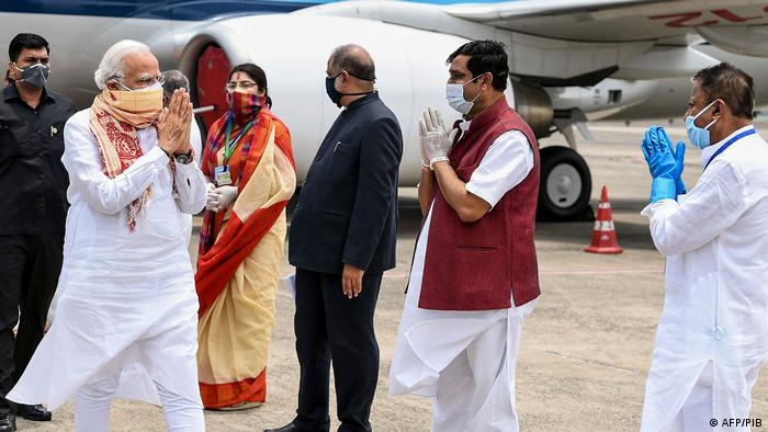 Indian Prime Minister Narendra Modi arrives in Kolkata (AFP/PIB)
