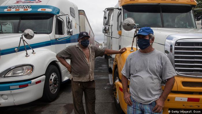 Costa Rica tiene un problema en su frontera con Nicaragua. Miles de conductores de trailers bloquearon la frontera en represalia por las medidas de restricción impuestas por Costa Rica. 