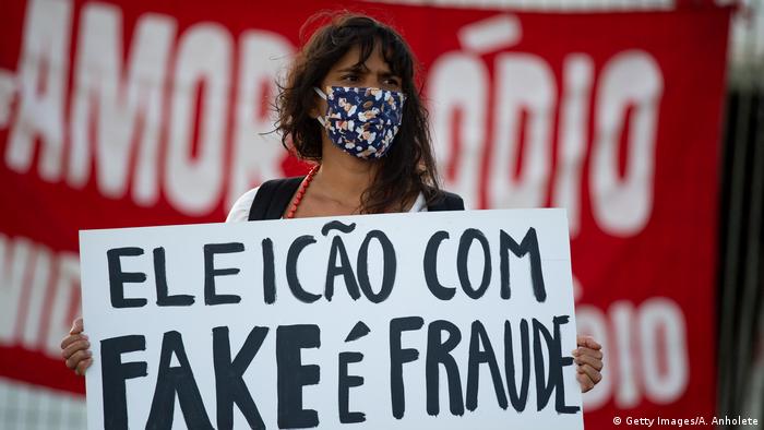 Brasilien | Coronavirus | Protest gegen Präsident Bolsonaro (Getty Images/A. Anholete)