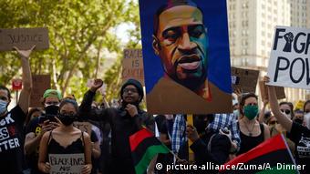 La mort de George Floyd a fait rejaillir les manifestations contre le racisme (picture-alliance/Zuma/A. Dinner)