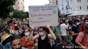 Протести с различни лица: Граждани протестират в защита на българската природа, 2020 година