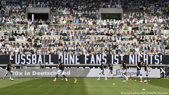 Protesto em Mönchengladbach, 31/05/2020: Futebol sem torcedores é nada!