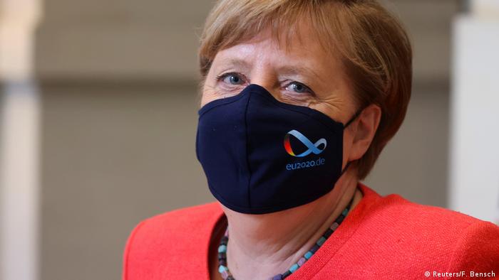صدراعظم آلمان زیر ماسک؛ اقدامی برای هشدار نسبت به خطر جدی کرونا