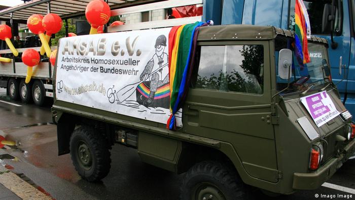 QueerBW at Pride in Zurich in 2009 (Imago Image)