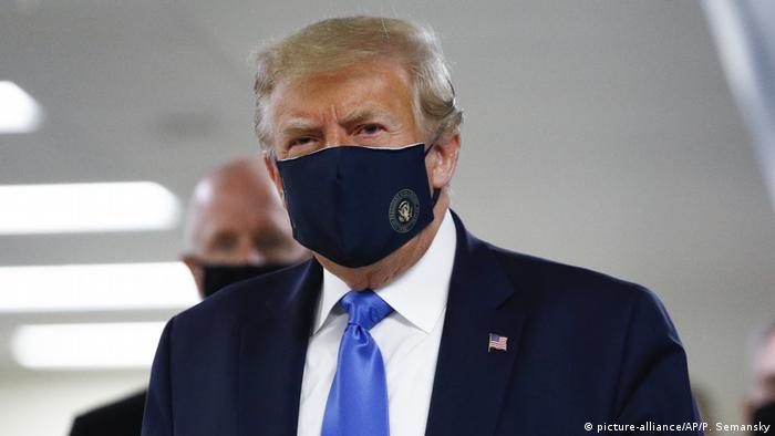 Coronavirus latest Trump wears facemask for the first time