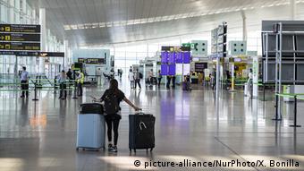 Ελάχιστοι επιβάστες στο αεροδρόμιο της Βαρκελώνης