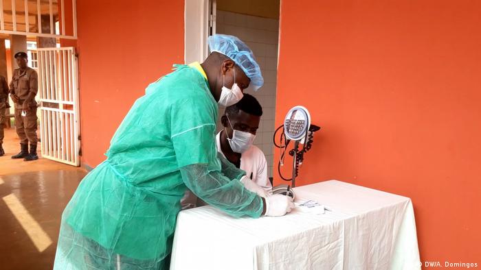 Angola Coronavirus Krankenpfleger in Kwanza Norte
