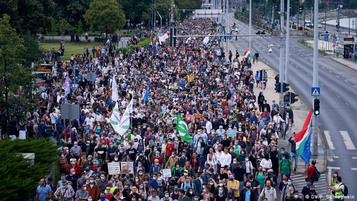 Ungarn I Budapest I Protest gegen politische Einflussnahme auf Nachrichtenportal Index (DW/F. Schlagwein)
