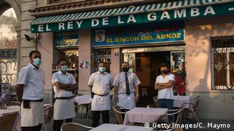 Άδεια τα εστιατόρια και τα μπαρ στη Βαρκελώνη