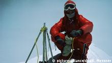Reinhold Messner llega a la cumbre del Everest, el 8 de mayo de 1978.