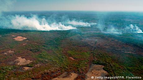 Brasilien Waldbrände im Pantanal (Getty Images/AFP/R. Florentino)