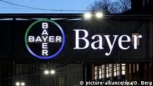 Deutschland | Bayer einigt sich in den USA mit Essure-Klägerinnen (picture-alliance/dpa/O. Berg)