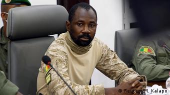 Mali Bamako Verhandlungen zwischen ECOWAS und Militärführern | Assimi Goita (Reuters/M. Kalapo)