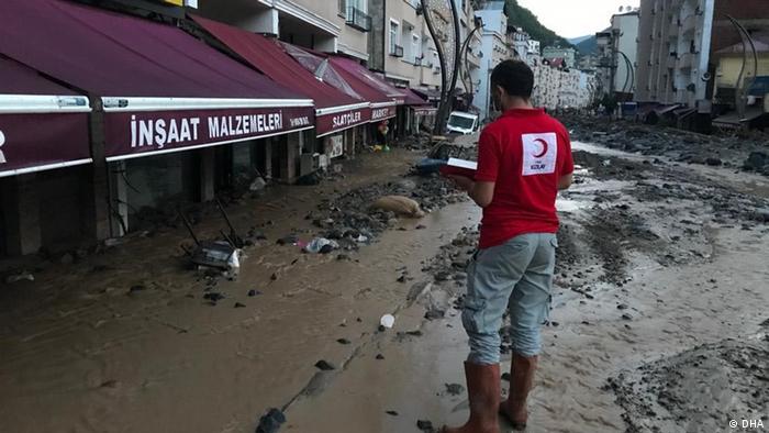 Türkei Giresun nach der Hochwasserkatastrophe (DHA)
