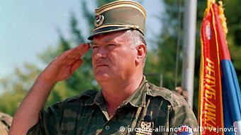 Serbien | ehemaliger General Ratko Mladic (picture-alliance/dpa/D. Vejnovic)