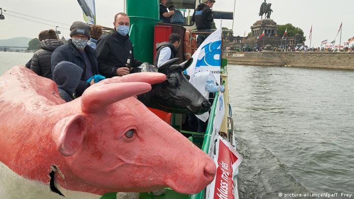 Farmers stage a protest in Koblenz ahead of a meeting of EU agricultural ministers