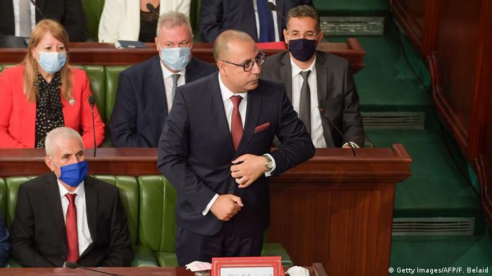 Tunisian Prime Minister Hichem Mechichi adressing parliament (Getty Images/AFP/F. Belaid)