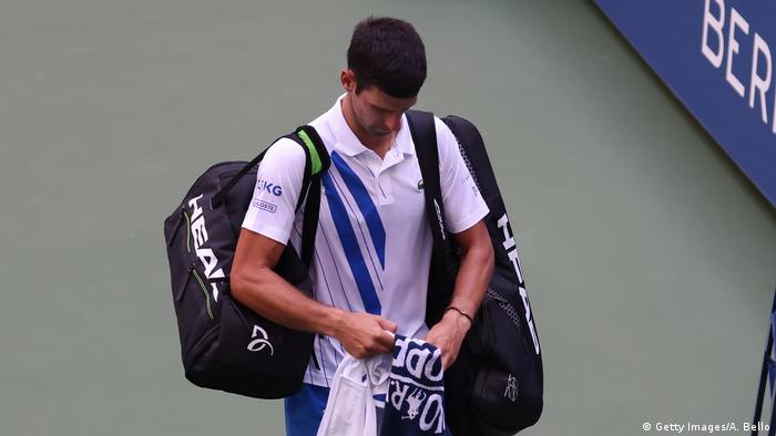 US Open 2020 Pablo Carreno Busta vs Novak Djokovic Linienrichter Treffer (Getty Images/A. Bello)