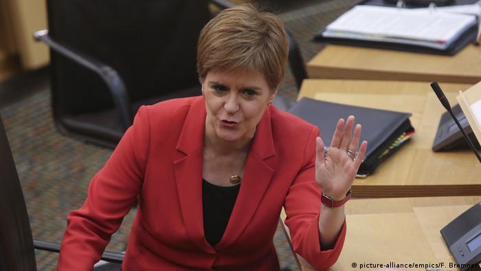 Schottland Unabhängigkeitsreferendum | Nicola Sturgeon (picture-alliance/empics/F. Bremner)