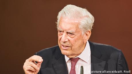 Internationales Literaturfestival Berlin | Mario Vargas Llosa (picture-alliance/dpa/A. Riedl)