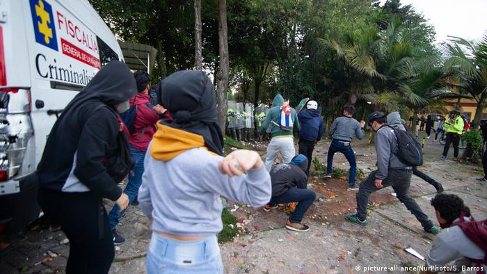 Proteste gegen Polizeigewalt in Kolumbien (picture-alliance/NurPhoto/S. Barros)