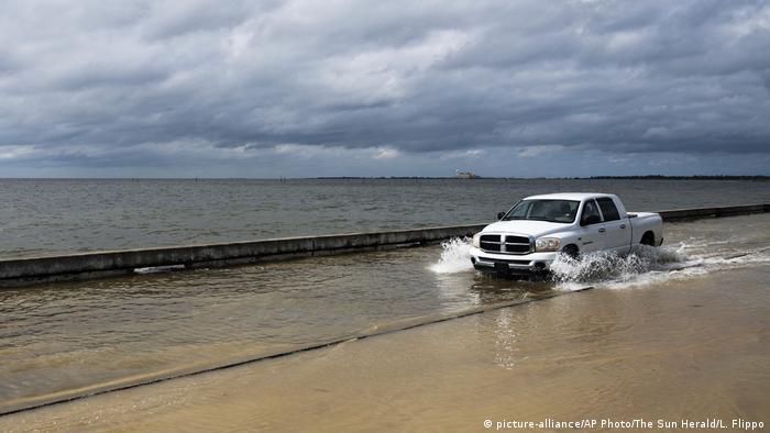 USA Mississippi Hurrikan (picture-alliance/AP Photo/The Sun Herald/L. Flippo)