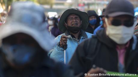 Bolivien Covid-19 | Proteste (Gaston Brito/dpa/picture-alliance)