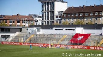 Türkgücü Münih, maçlarını 1860 Münih'in sahası olan Grünwalder Stadyumu'nda oynuyor.