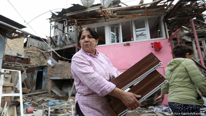 Dağlık Karabağ'da çatışmalar yüzünden çok sayıda sivilin evi zarar gördü 