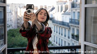 Η «Emily in Paris» είναι σειρά του Netflix