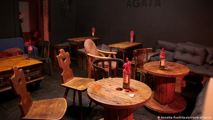 Berlin'de en az 31 Ekim'e kadar 23.00-06.00 saatleri arasında restoran ve barlar kapalı kalacak
